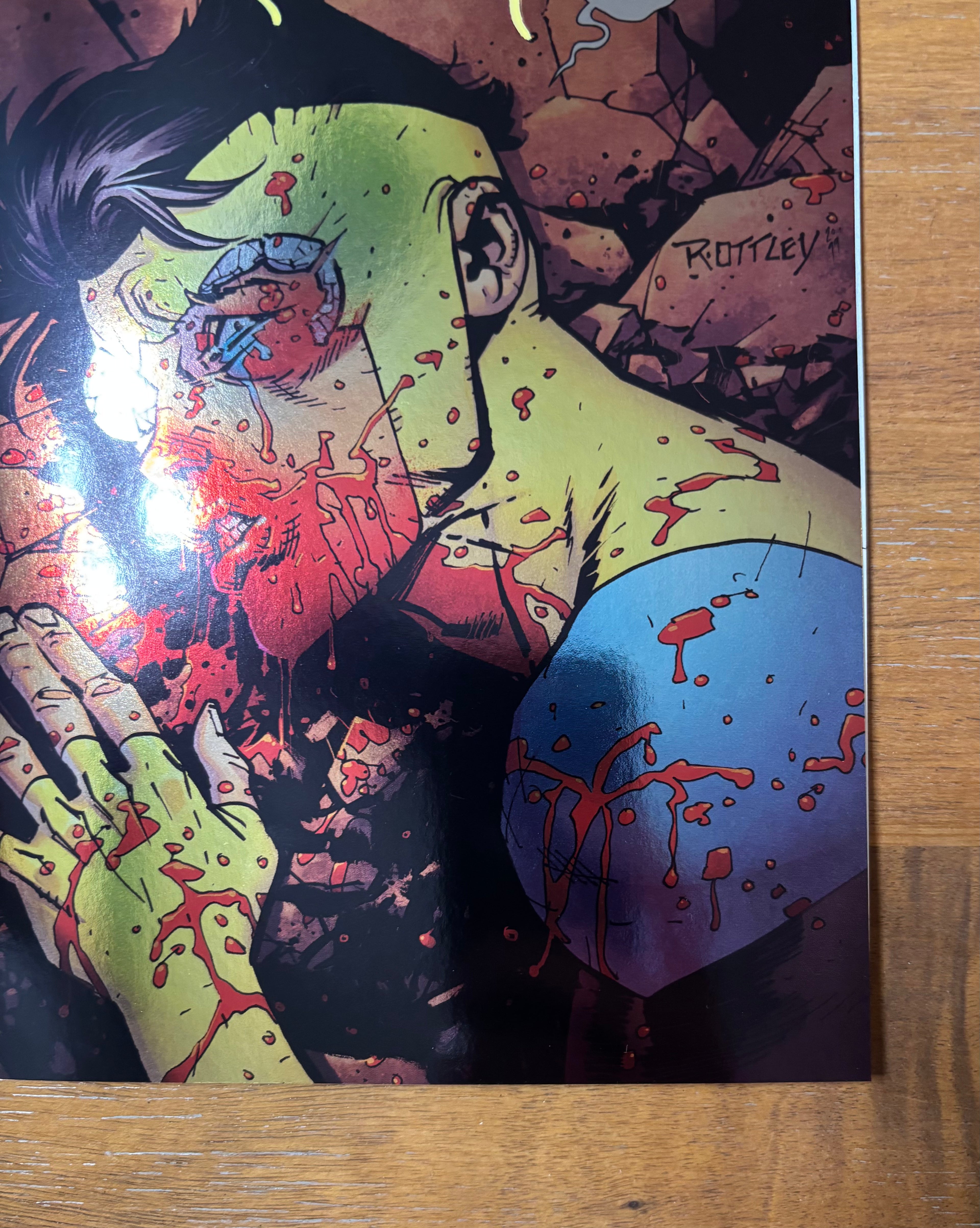 INVINCIBLE #1 SIGNED BY RYAN OTTLEY MEGACON EXCLUSIVE