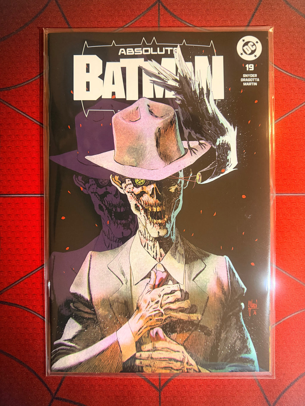 ABSOLUTE BATMAN #19 GUILLEM MARCH SCARECROW VARIANT LTD 1000