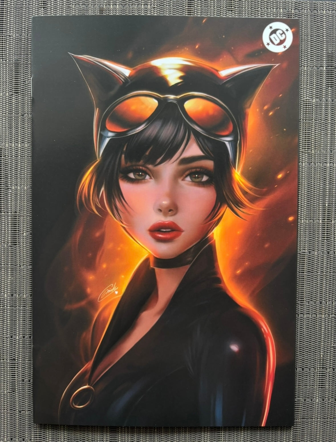 Batman #13 • New 52 • 2025 • Miki Okazaki Virgin Variant