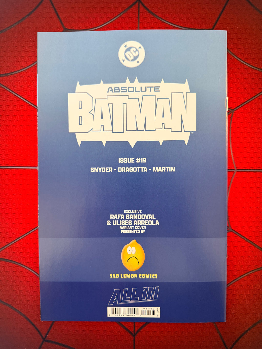 ABSOLUTE BATMAN #19 RAFA SANDOVAL TRADE DRESS VARIANT