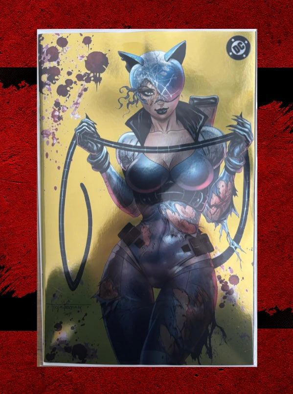 Absolute Batman #15 Gold Foil Catwoman
